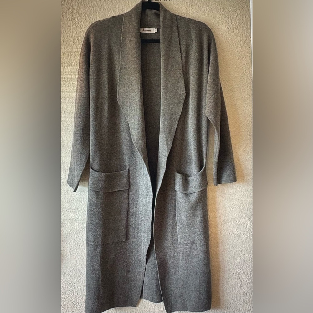 Elegant Gray Women's Cardigan Small